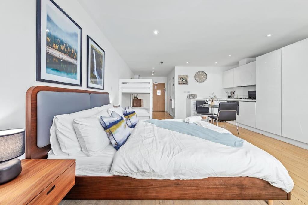 Spacious And Delightful Sleep 5 Piccadilly Vrc Londyn Zewnętrze zdjęcie